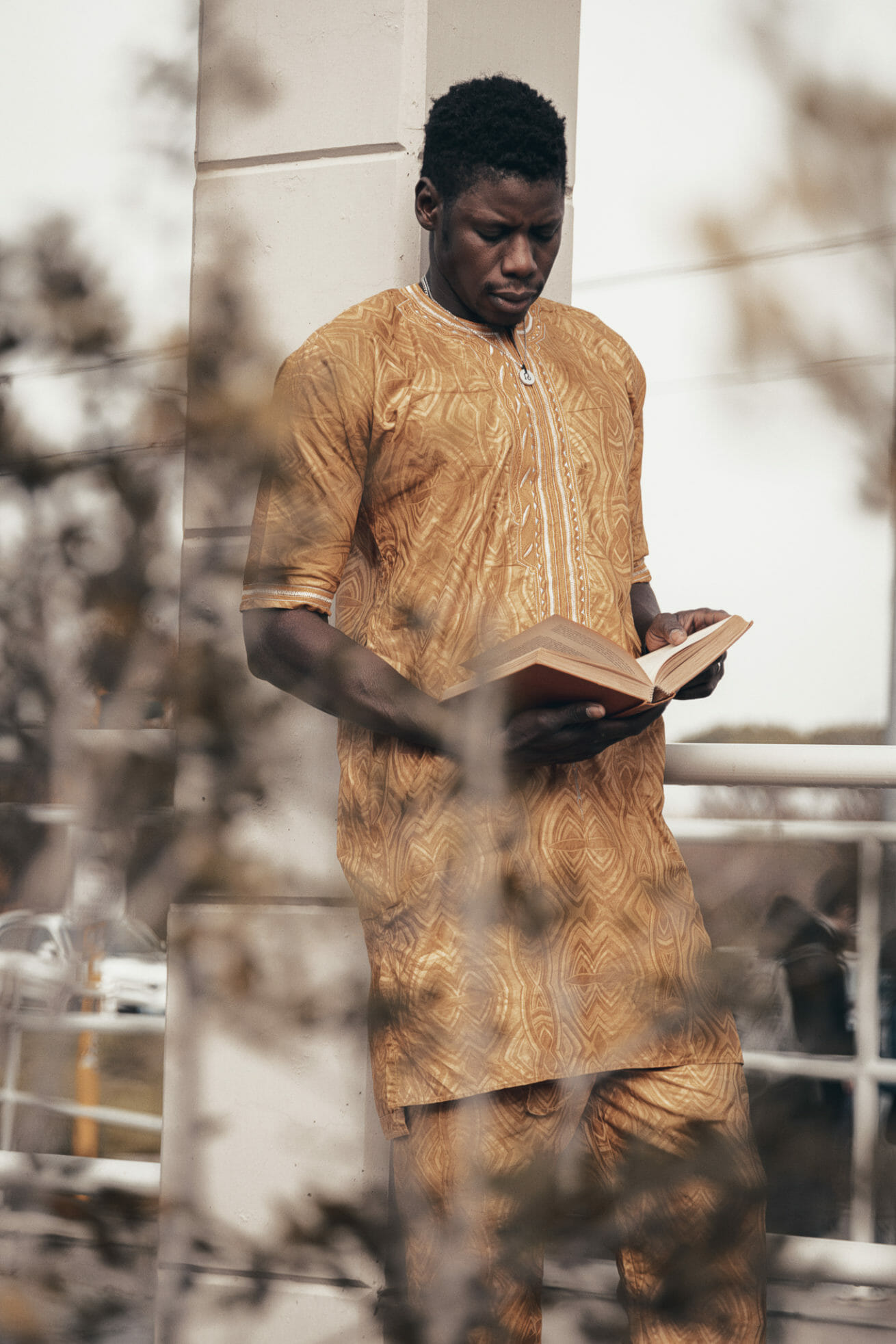 estraneamente-progetto-di-ritratto-fotografico-dedicato-all-integrazione-alla-conoscenza-reciproca-e-alla-salvaguardia-delle-tradizioni-senegal-lorenzo-emme-marzano (14)