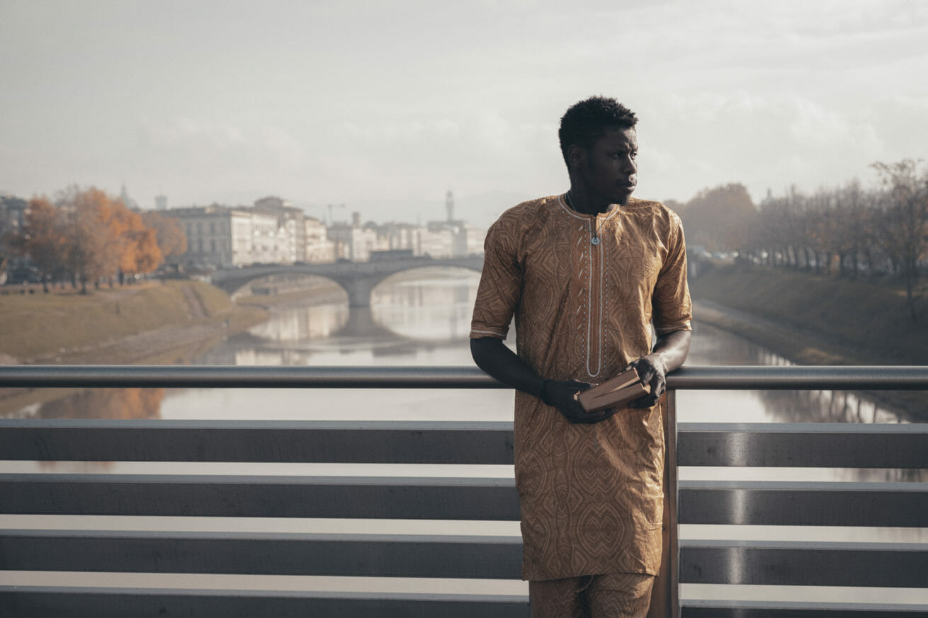 estraneamente-progetto-di-ritratto-fotografico-dedicato-all-integrazione-alla-conoscenza-reciproca-e-alla-salvaguardia-delle-tradizioni-senegal-lorenzo-emme-marzano (6)