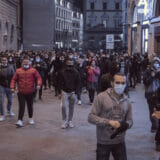 firenze-manifestazione-guerriglia-urbana-ottobre-2020-covid-19-violenza-polizia-carabinieri-realizzazione-servizi-fotografici-book-fotografici-prato-fotografia-ritratto-lorenzo-marzano-emme17