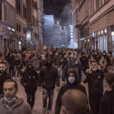 firenze-manifestazione-guerriglia-urbana-ottobre-2020-covid-19-violenza-polizia-carabinieri-realizzazione-servizi-fotografici-book-fotografici-prato-fotografia-ritratto-lorenzo-marzano-emme18