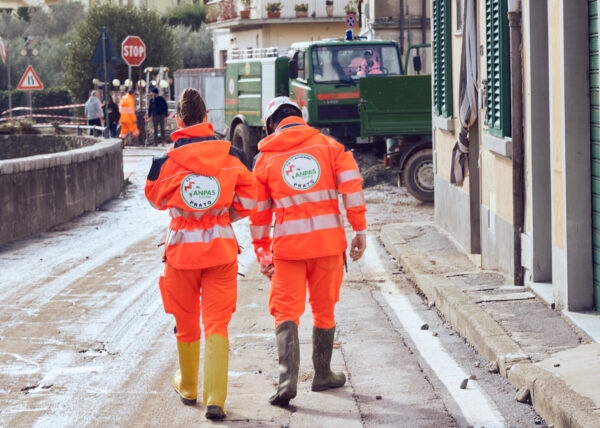 Prato sommersa dall'acqua: foto dell'alluvione del 2023